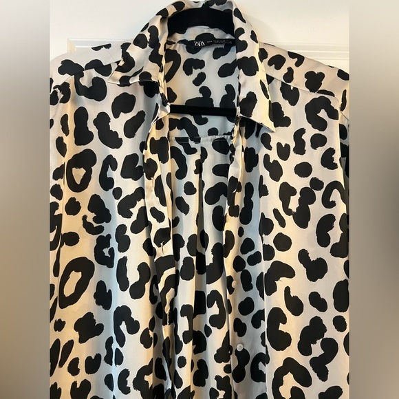 Zara Leopard Print Button-Up Blouse - Picture 3 of 3